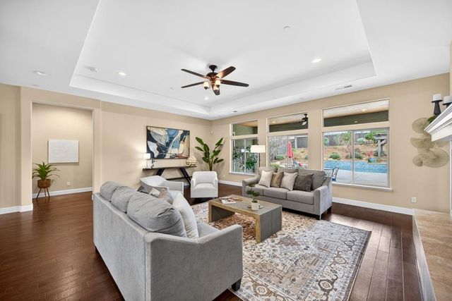 1409 W Colonial Pkwy, Roseville, CA 95661