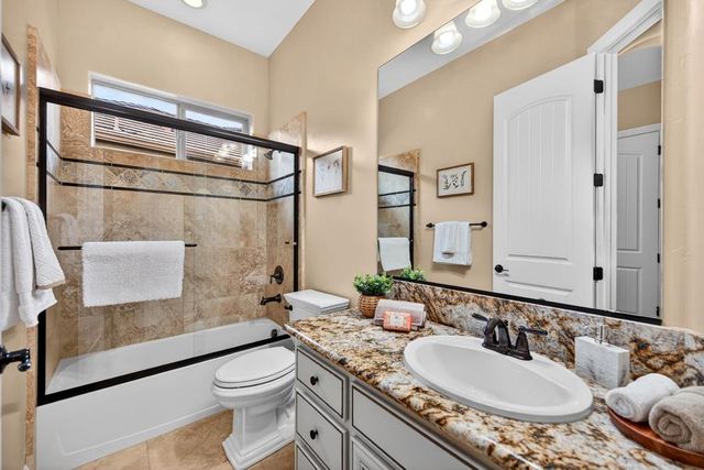 1409 W Colonial Pkwy, Roseville, CA 95661