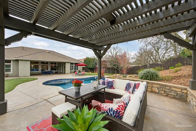 1409 W Colonial Pkwy, Roseville, CA 95661