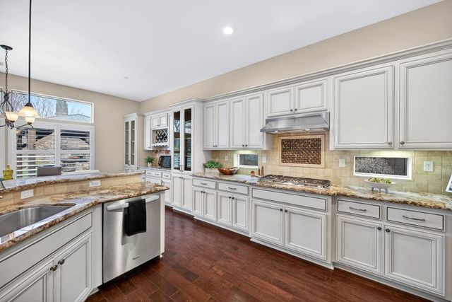 1409 W Colonial Pkwy, Roseville, CA 95661