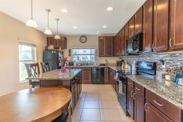 233 PRIMROSE DRIVE, Davenport, FL 33837