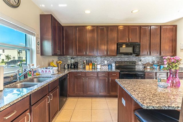 233 PRIMROSE DRIVE, Davenport, FL 33837