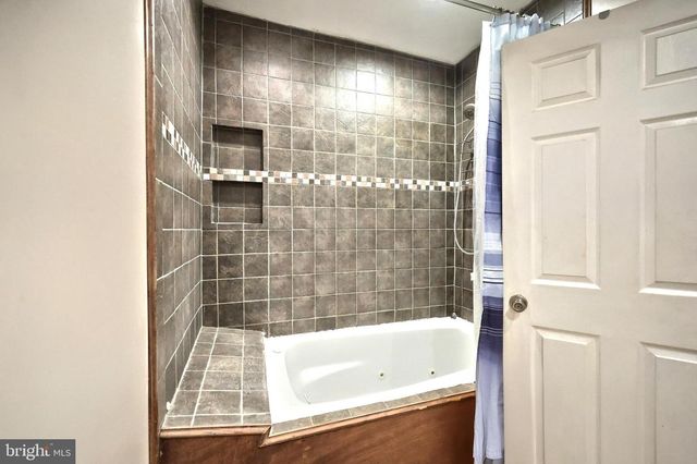 337-2 MAIN, Mcsherrystown, PA 17344