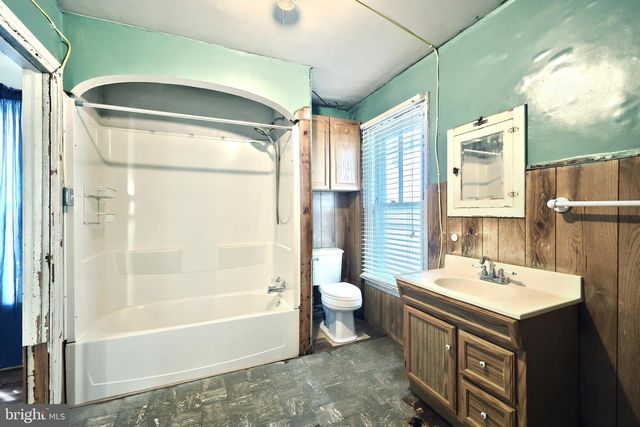 337-2 MAIN, Mcsherrystown, PA 17344