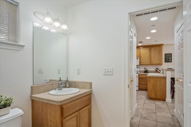 291 Fairway Village Dr, Murphys, CA 95247