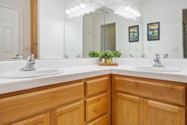 291 Fairway Village Dr, Murphys, CA 95247