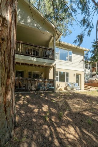 291 Fairway Village Dr, Murphys, CA 95247