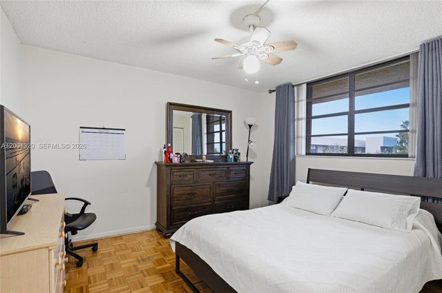 1001 Colony Point Cir 503, Pembroke Pines, FL 33026