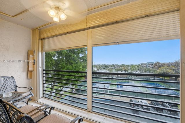 1001 Colony Point Cir 503, Pembroke Pines, FL 33026