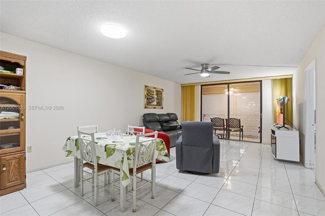 1001 Colony Point Cir 503, Pembroke Pines, FL 33026