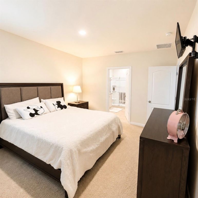 Image 8 of property listing at 1782 HIDEOUT STREET, Kissimmee, FL 34744