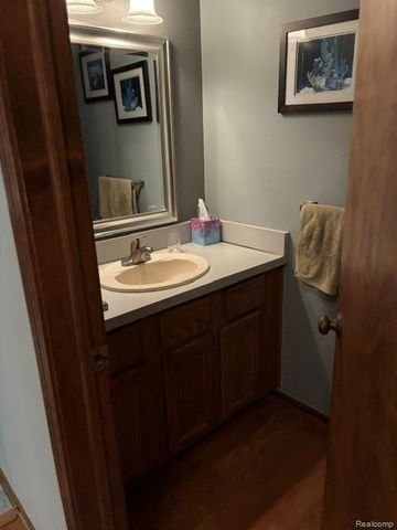 24760 Sutherland Drive, Novi, MI 48374