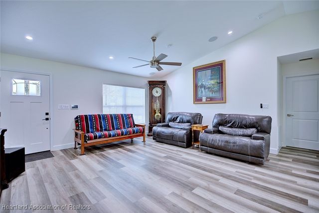 224 Robinhood Terrace, Sebring, FL 33876