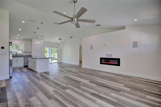 224 Robinhood Terrace, Sebring, FL 33876
