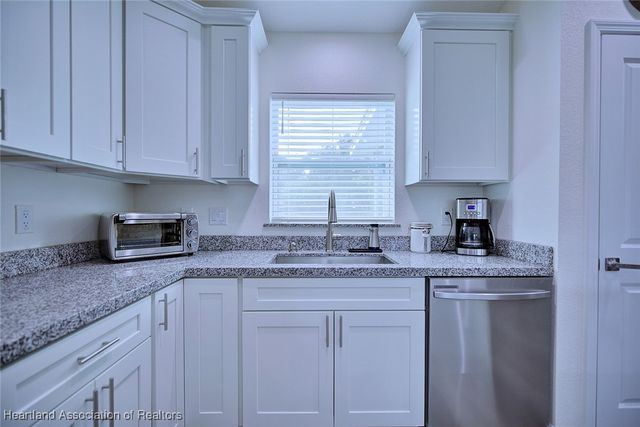 224 Robinhood Terrace, Sebring, FL 33876