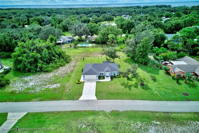 224 Robinhood Terrace, Sebring, FL 33876