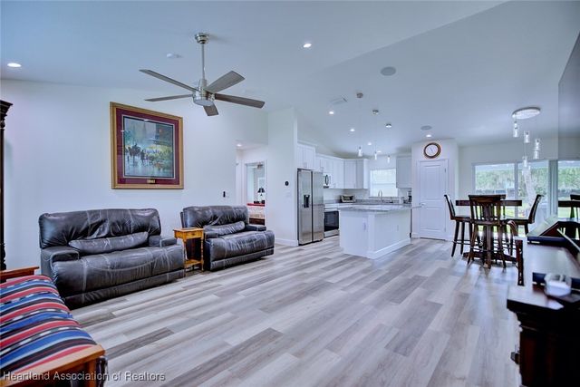 224 Robinhood Terrace, Sebring, FL 33876