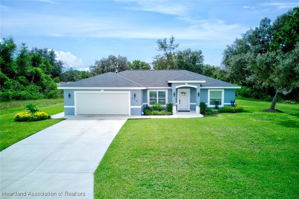 224 Robinhood Terrace, Sebring, FL 33876