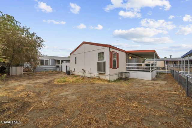 45111 E 25th Street 4, Lancaster, CA 93535