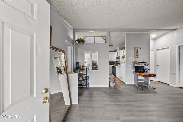 45111 E 25th Street 4, Lancaster, CA 93535