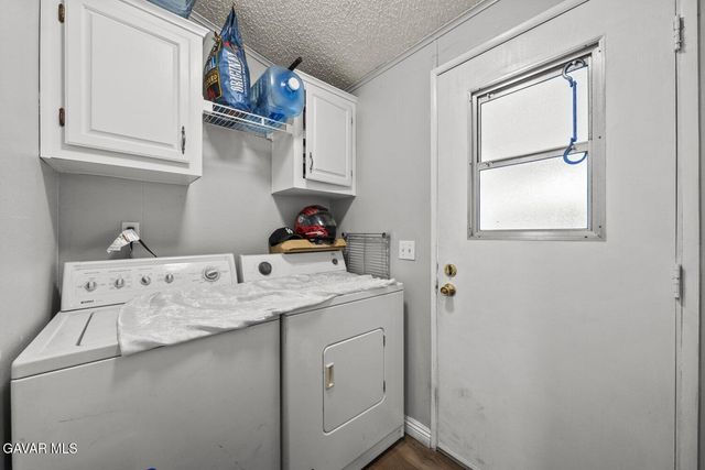 45111 E 25th Street 4, Lancaster, CA 93535