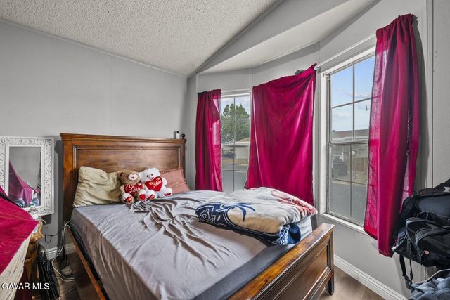 45111 E 25th Street 4, Lancaster, CA 93535
