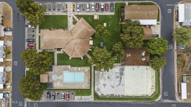 45111 E 25th Street 4, Lancaster, CA 93535