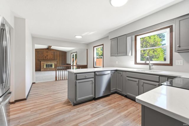 3829 Blythewood Place, Fort Wayne, IN 46804
