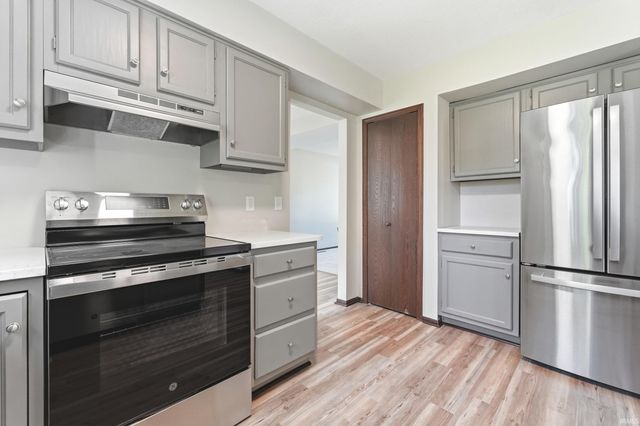 3829 Blythewood Place, Fort Wayne, IN 46804