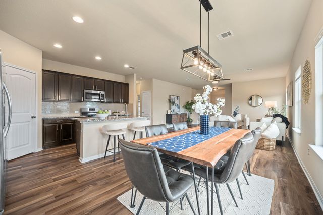 401 Lewisville LN, Leander, TX 78641