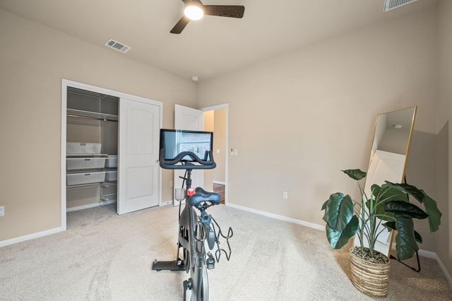 401 Lewisville LN, Leander, TX 78641