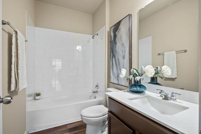 401 Lewisville LN, Leander, TX 78641