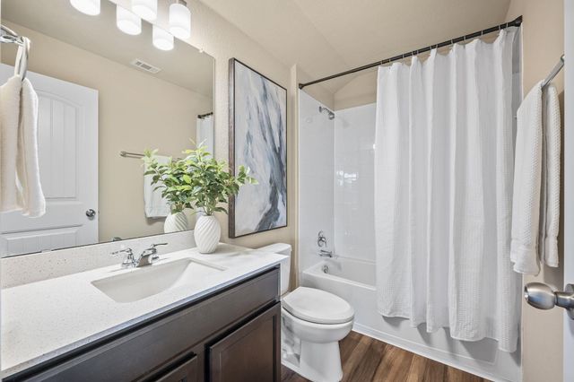401 Lewisville LN, Leander, TX 78641