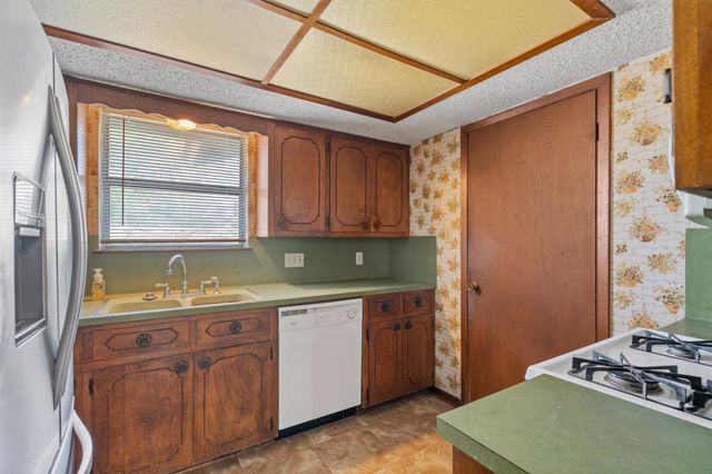 20 County Road 408, Taylor, TX 76574