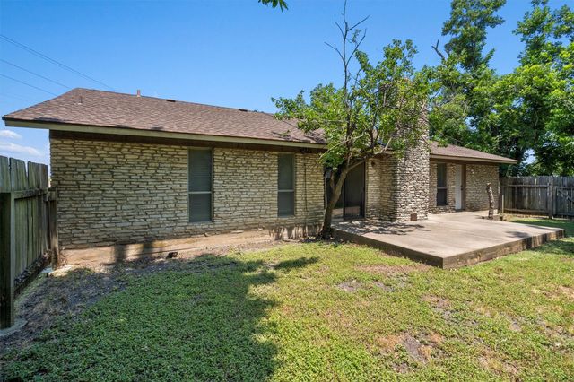 20 County Road 408, Taylor, TX 76574