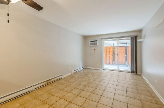 310 Lathrop Avenue 105, Forest Park, IL 60130