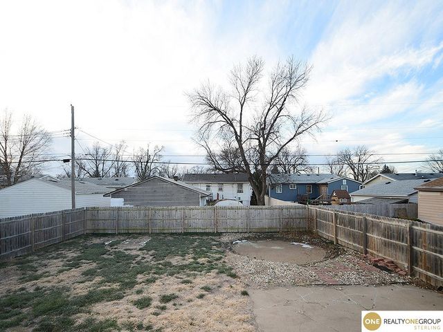 1005 Cachelin Drive, Carter Lake, IA 51510