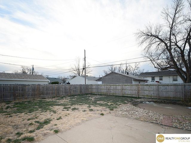 1005 Cachelin Drive, Carter Lake, IA 51510