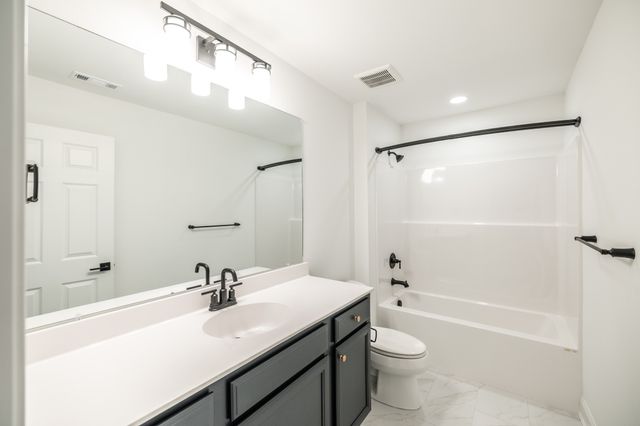 1453 Arbor Park Ln, Hendersonville, TN 37075