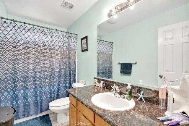 980 Redwood, Parlier, CA 93648