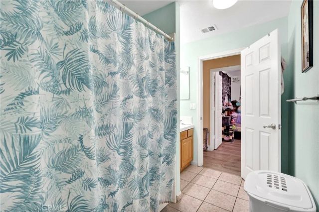 980 Redwood, Parlier, CA 93648