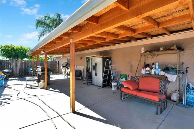 980 Redwood, Parlier, CA 93648