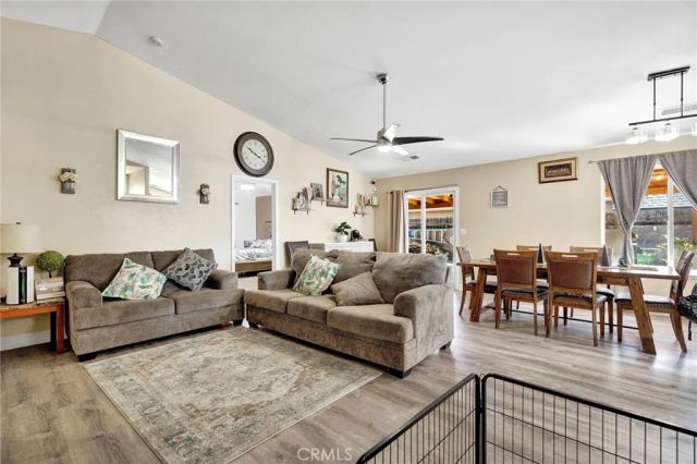 980 Redwood, Parlier, CA 93648