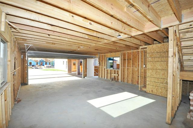 2213 Ensenada Drive, League City, TX 77539