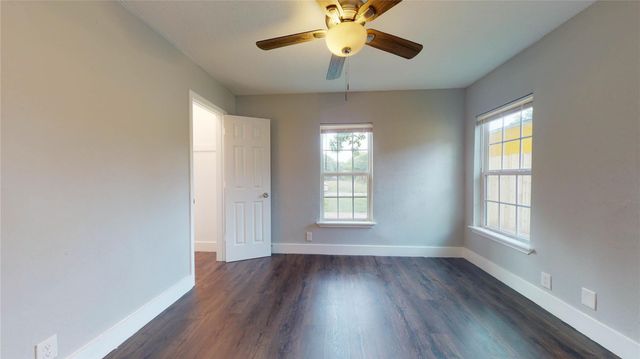 7346 Iwo Jima Road, Houston, TX 77033