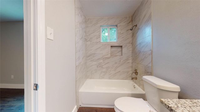 7346 Iwo Jima Road, Houston, TX 77033