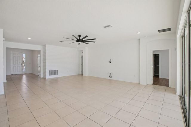 10747 LAXER CAY LOOP, San Antonio, FL 33576