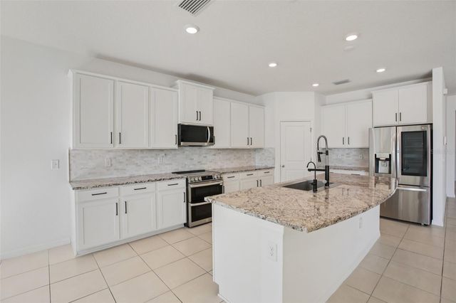 10747 LAXER CAY LOOP, San Antonio, FL 33576