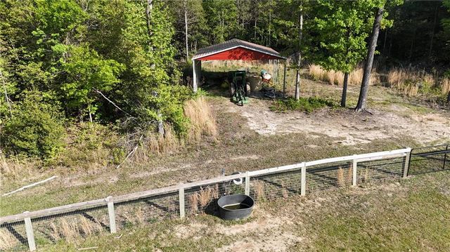 104 Bridle Path Lane, Carthage, NC 28327