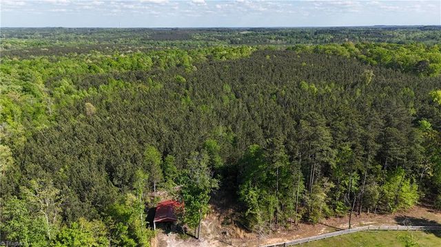 104 Bridle Path Lane, Carthage, NC 28327